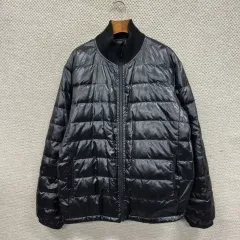 ユニクロ ダウン フェザー リバーシブル 光沢 軽量 ダウン L A06854