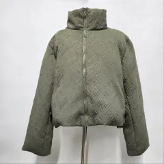 FENDI フェンディ x SKIMS コラボ クロップド ダウン ジャケット カーキ色 Sのサムネイル