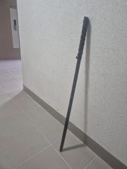 7色に色を変えられ、火花が飛び散り、霧が立ち込める刀×7本 - メルカリ