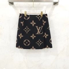 LOUIS VUITTON ナイト モノグラムシルクプリーツスカート - メルカリ