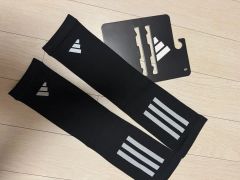 adidas ADIZERO アームカバー Mサイズ ブラック/ピンク adidas ADIZERO アームカバー Mサイズ ブラック/ピンク - メルカリ