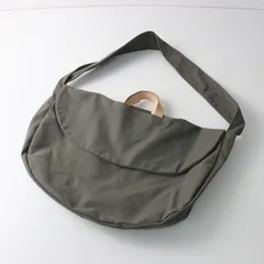 美品 アースメイド EARTH MADE ラウンドフラップショルダーバッグ＼チャコールグレー【2400014938111】のサムネイル