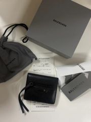 未使用品 BALENCIAGA ネオクラシック 640115 長財布 99 - メルカリ