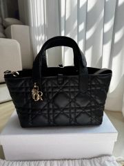 Dior グレー レザー ショルダーバッグ ポーチ付きad - メルカリ
