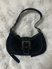 FENDI ネイビー ハンドバッグ メタルバックル - メルカリ