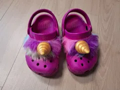 Crocs ユア(YOOA)用 ファー クロッグ ピンク C7 サイズのサムネイル