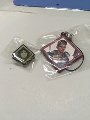 [R8-12]◎ 중고 상품 Apex Legends 레전드 러버 스트랩 Vol.1 방갈로르 & 트레이딩 트로피 메탈 배지 레이스