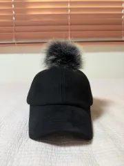 ブラック ポンポン 段々 ベースボールキャップ 帽子