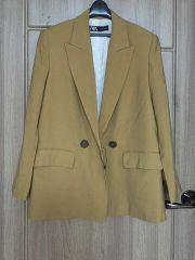 ZARA ラインストーン テーラードジャケット ベージュ | Mercari