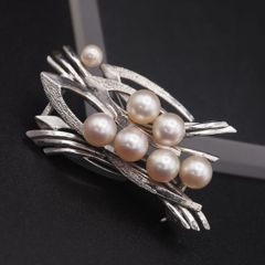 MIKIMOTO ミキモト 3玉 パール ブローチ SILVER 刻印 - メルカリ