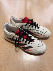 シ*！様 【完売カラー】Adidas Predator Pro TF 26.5 - メルカリ