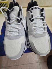 黒子のバスケ Reebok BANDAI ランニングシューズ 青峰 リーボック
