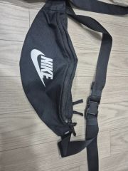 Nike ボディバッグ ブラック NK HQ4370SL BK - メルカリ