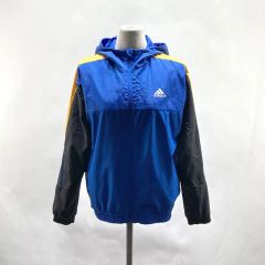 GUCCIウィンドブレーカー フーデッドジャケット 12歳用（150cm/72