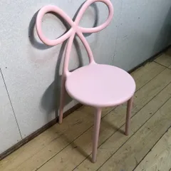 Qeeboo Ribbon Chair リボンチェア ピンク Nika Zupanc Francfranc（フランフラン）購入 ドレッサー同時購入品 キーブー デザインチェア 正規品 おしゃれ 可愛い【糸島市内 送料無料】 88285-3-①-050 Qeeboo Pink Ribbon Chair Metal, Nika Zupanc | Collectioni