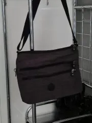 Kipling (キプリング) ヴィンテージ クロスバッグ ブラウン カラー 22,000のサムネイル