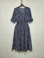 172 小花柄ワンピース