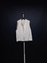 lohen SQUARE NECK COMPACT TOPS ローヘン ベスト - メルカリ