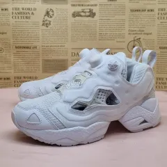 リーボック インスタポンプ フューリー 白 レディーススニーカー 24センチ