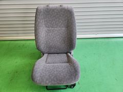 ランクル77 LX 運転席 純正シート ランクル70 レール付き - メルカリ