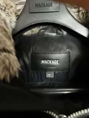 MACKAGE マッカージュ ブラック ダウン 36 サイズ 23年式のサムネイル