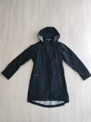 服 出品