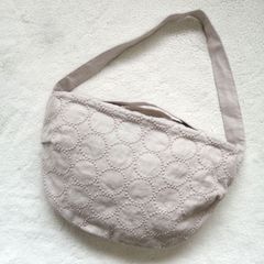 ミナペルホネン　ボディバッグ　タンバリン　2way　鳥チャーム ミナペルホネン ショルダーバッグ タンバリン刺繍 リネン ボディバッグ