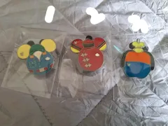 ディズニー ミッキーマウス キャラクター バッジ