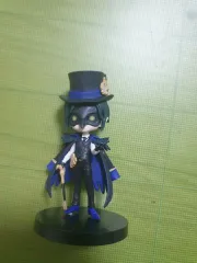 ディズニー ツイステッドワンダーランドDEAR. クロウリー フィギュア