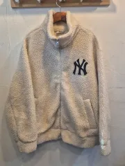 MLB NEW YORK ヤンキース ボア フリース アウターのサムネイル
