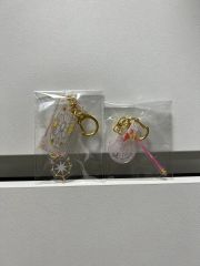 藤井風 グッズ LASA キーホルダー 2個セット - メルカリ