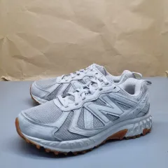ニューバランス 410 v5 スニーカー 24センチ