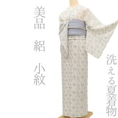 洗える着物 小紋 単衣 夏着物 混紡 サマーウールと他素材 美品 未使用 洗える着物 単衣 夏着物 天然素材 混紡 綿とサマーウールの混紡 涼しい