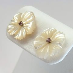 レア　ピンクオパール✖️ピーチムーンストーンダブルフラワーカービング レア ピンクオパール✖️ピーチムーンストーンダブルフラワー