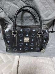 MCM ハンドバッグ ショルダーバッグ エンボス加工 ブラック - メルカリ