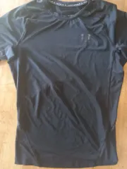 アンダーアーマー ヒートギア 黒 半袖 (2XL)