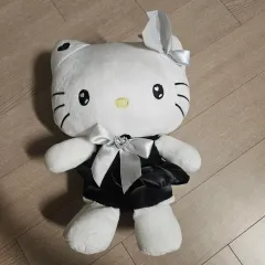 サンリオ ハローキティ ブラックハート 中型 ぬいぐるみ