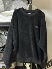 フリースハイネックセーター 黒 カオヨリナカミ - メルカリ