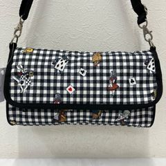 2620 LeSportsac 레스포삭 2way 숄더백 클러치 백 이상한 나라의 앨리스 체크 무늬 깅엄 체크 블랙 블랙 여성 경량 심플 캐주얼