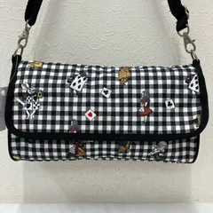 2620　LeSportsac　レスポートサック　2way　ショルダーバッグ　クラッチバッグ　不思議の国のアリス　チェック柄　ギンガムチェック　ブラック　黒　レディース　軽量　シンプル　カジュアル