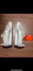 (新品) NIKE ウィメンズ コルテッツ ナイロン アイボリー 230 (ランニングシューズ)