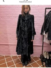 美品】ベルサーチ ヴィンテージ ロングコート - メルカリ