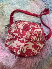 Kipling 花柄リュック ウッドストック付き新品タグ付 - メルカリ