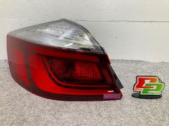 NRE160 NZE161 NZE164 カローラアクシオ 左 テールレンズ NRE160 NZE161 NZE164 カローラアクシオ 左 テールレンズ - メルカリ