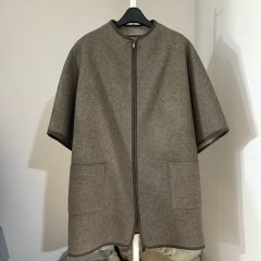 COMME des GARÇONS ウールポンチョ (ケープ)Sサイズ - メルカリ