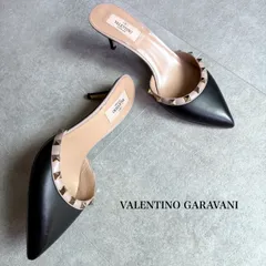 美品 VALENTINO GARAVANI ヴァレンティノガラヴァーニ ロックスタッズサンダル ミュール レザー ブラック ゴールド 38 1/2  レディースシューズ 25.5cmのサムネイル