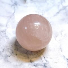 ローズクォーツ 丸玉 置物 スフィア 紅水晶 天然石 【超美品】133