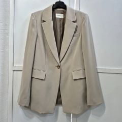 ✨新品✨極美品❣️COACHピンクベージュ テーラードジャケット - メルカリ