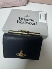 VIVIENNE WESTWOOD ヴィヴィアン・ウエストウッド 財布