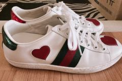 美品】GUCCI ハート スニーカー ホワイト - メルカリ
